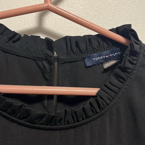 Sleeveless Tommy Hilfiger blouse small - Picture 2 of 4